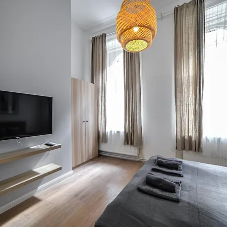 Cosy Corner - Csengery Street Apartment Budapest