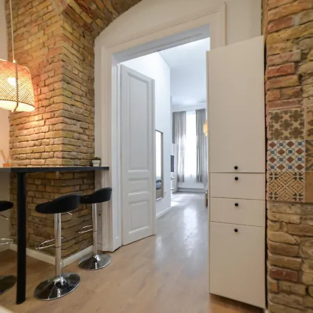 Cosy Corner - Csengery Street Apartament