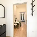 Cosy Corner - Csengery Street Διαμέρισμα *
